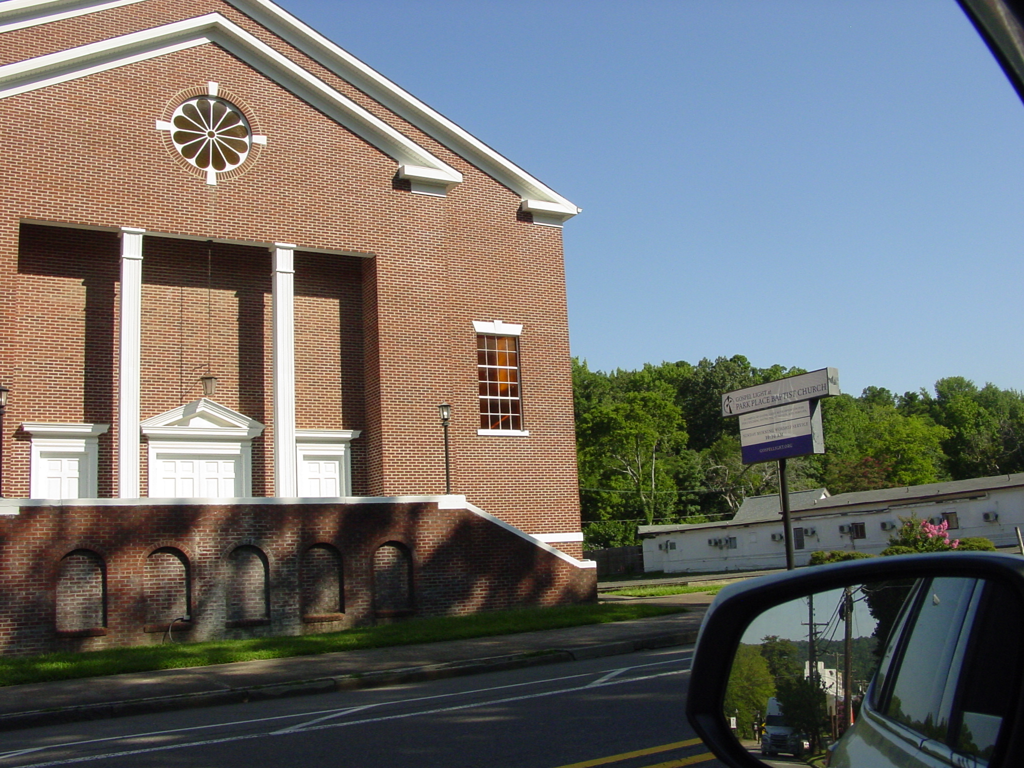 Gospel Light Baptist · Magnolia & Holly
